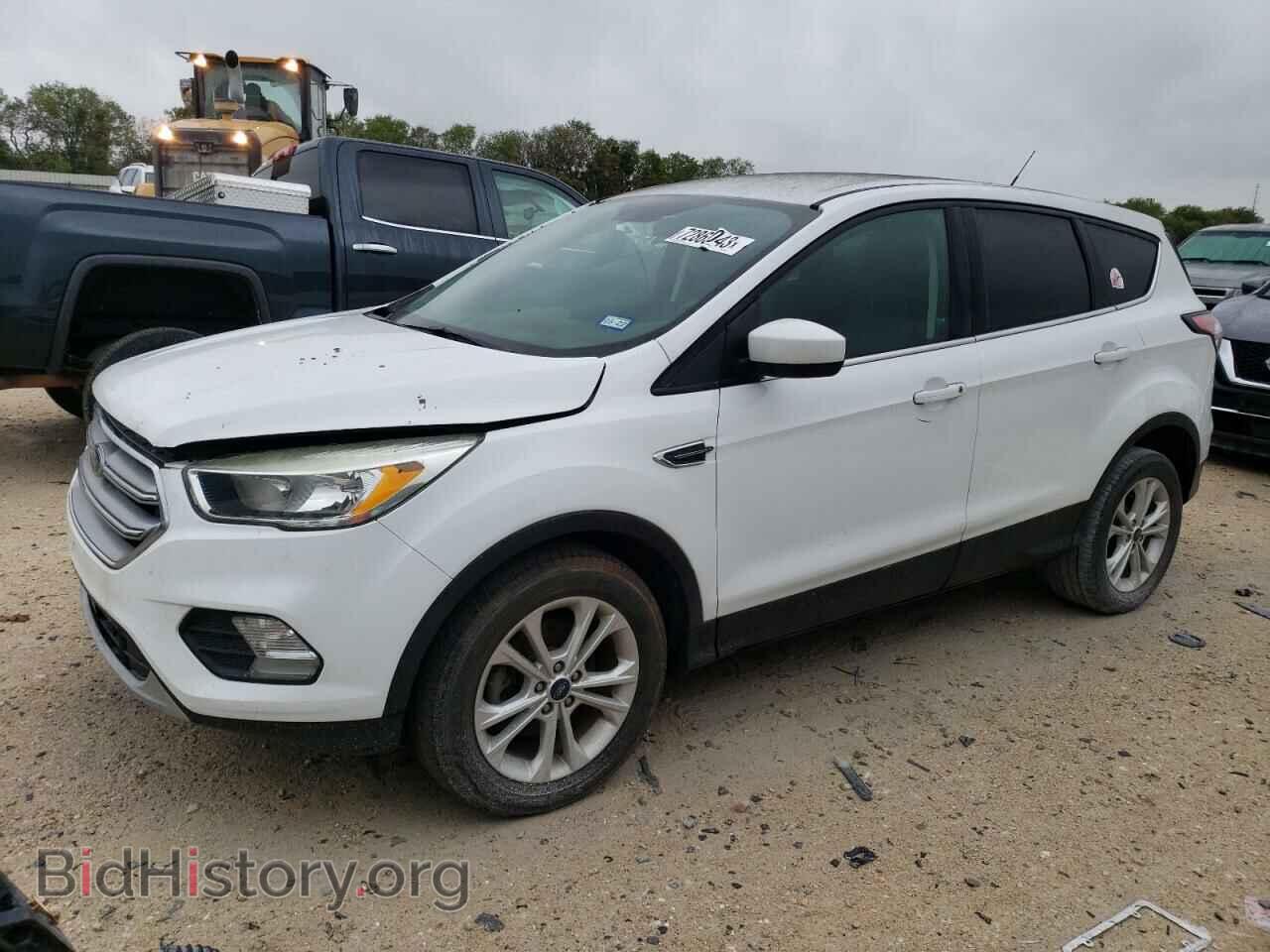 Фотография 1FMCU0GD0HUE39967 - FORD ESCAPE 2017