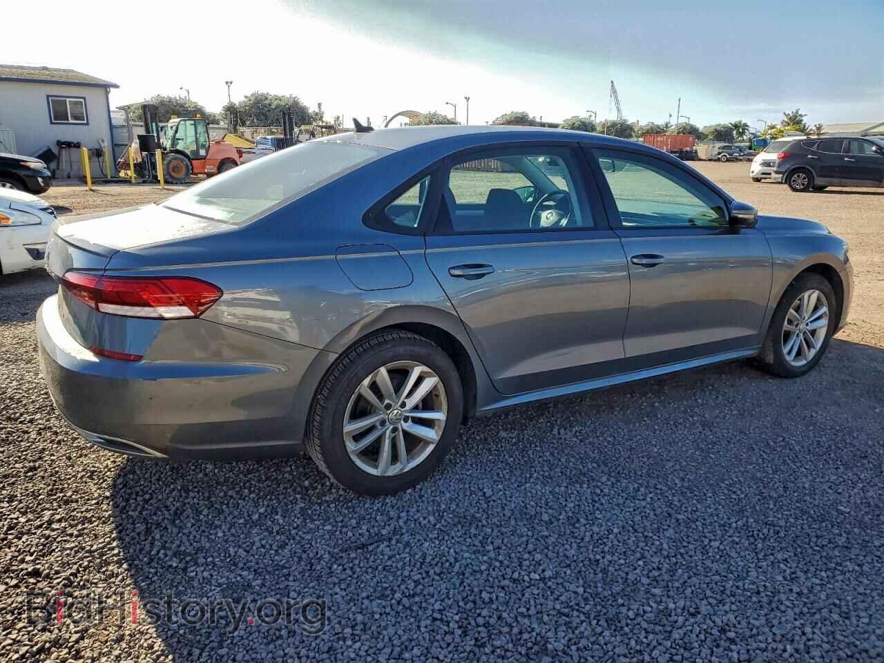 2020 VOLKSWAGEN PASSAT - VIN: 1VWAA7A30LC005122 - Фото 3