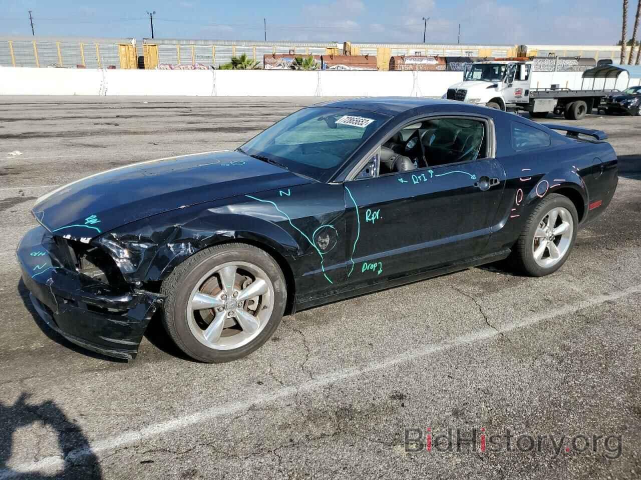 Photo 1ZVHT82H195120303 - FORD MUSTANG 2009