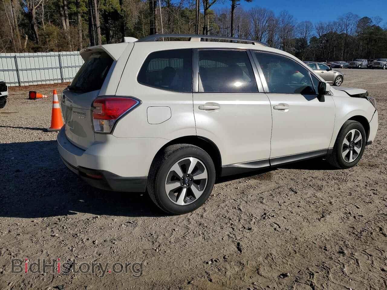 2017 SUBARU FORESTER - VIN: JF2SJAEC9HH483758 - Фото 3