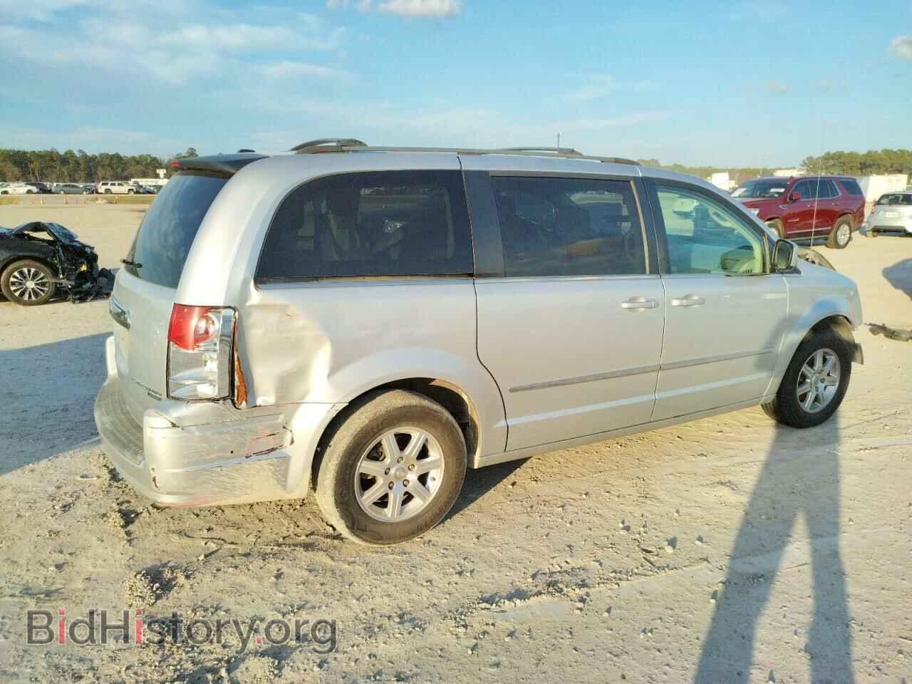 2009 CHRYSLER MINIVAN - VIN: 2A8HR54169R673685 - Фото 3