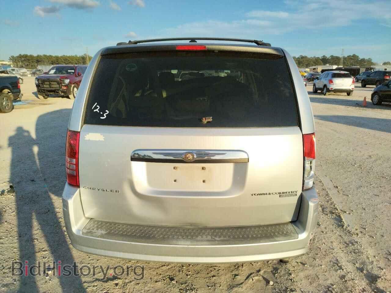 2009 CHRYSLER MINIVAN - VIN: 2A8HR54169R673685 - Фото 6