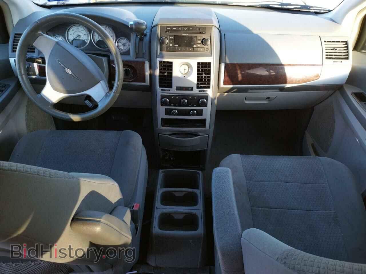 2009 CHRYSLER MINIVAN - VIN: 2A8HR54169R673685 - Фото 8