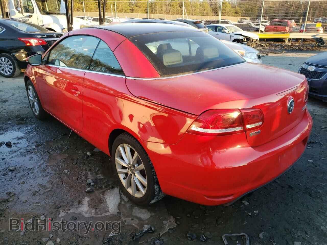2015 VOLKSWAGEN EOS - VIN: WVWBW8AH2FV001821 - Photo 2