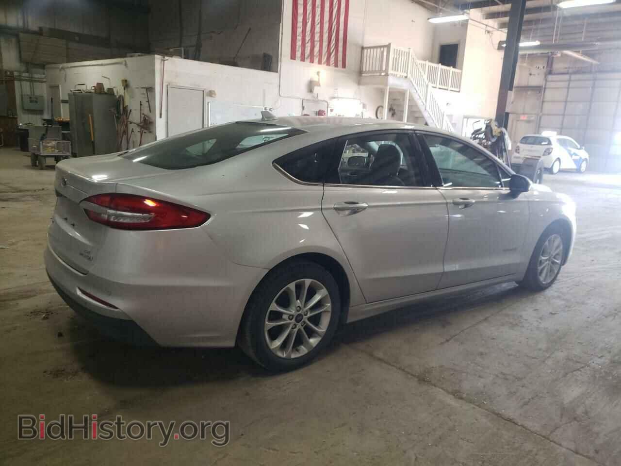 2019 FORD FUSION - VIN: 3FA6P0LU0KR220302 - Фото 3