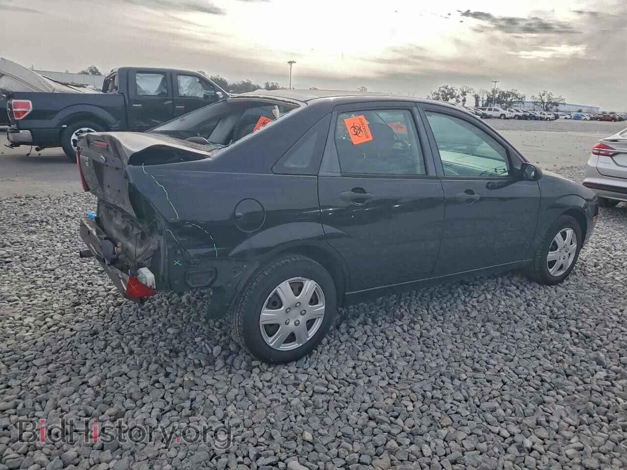 2007 FORD FOCUS - VIN: 1FAFP34N17W223772 - Фото 3