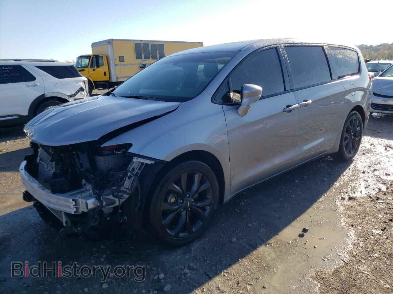 Фотография 2C4RC1FG7JR333554 - CHRYSLER PACIFICA 2018