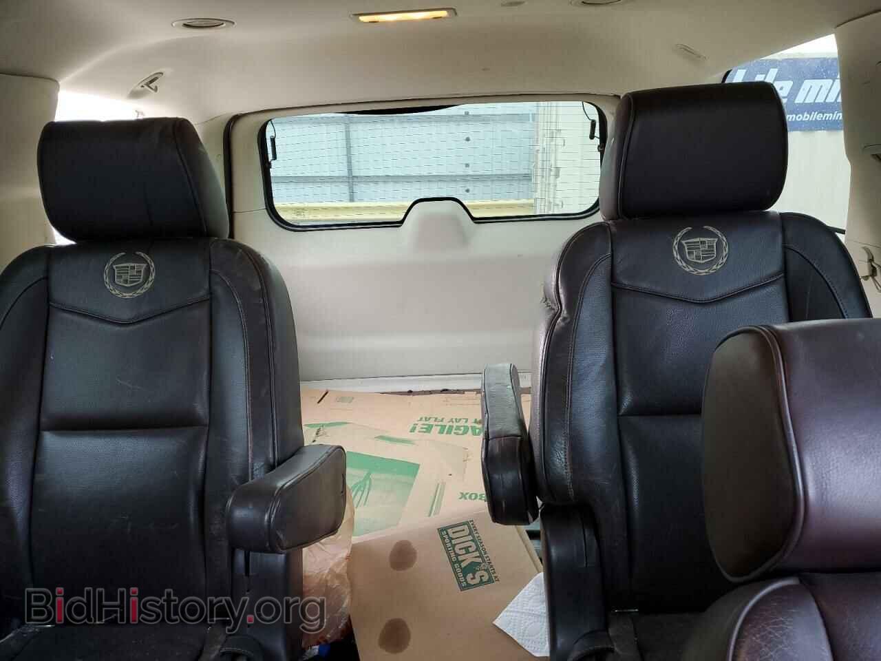 2011 CADILLAC ESCALADE - VIN: 1GYS4DEF3BR266302 - Фото 10