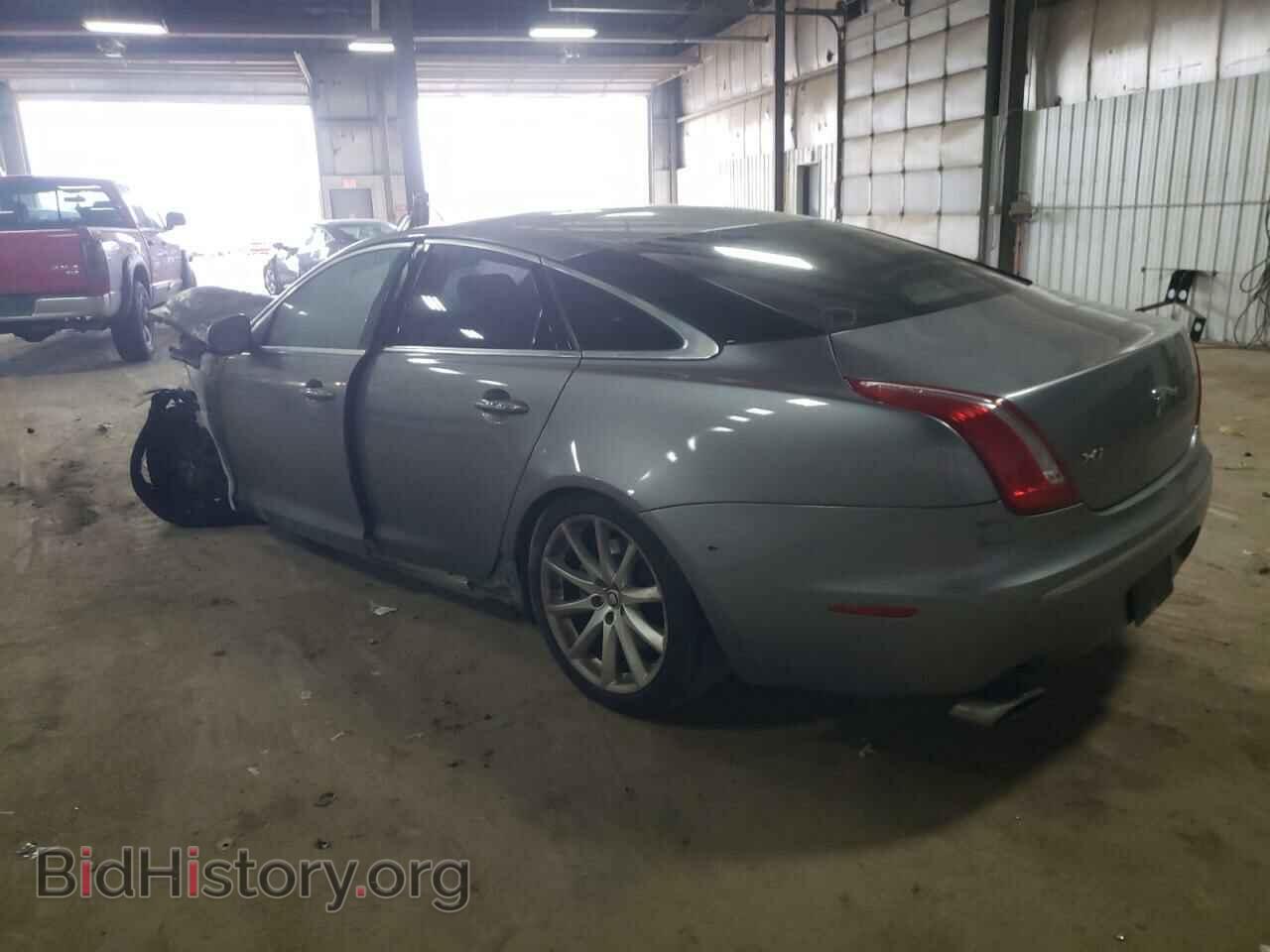 2011 JAGUAR XJ - VIN: SAJWA1CB3BLV05933 - Фото 2