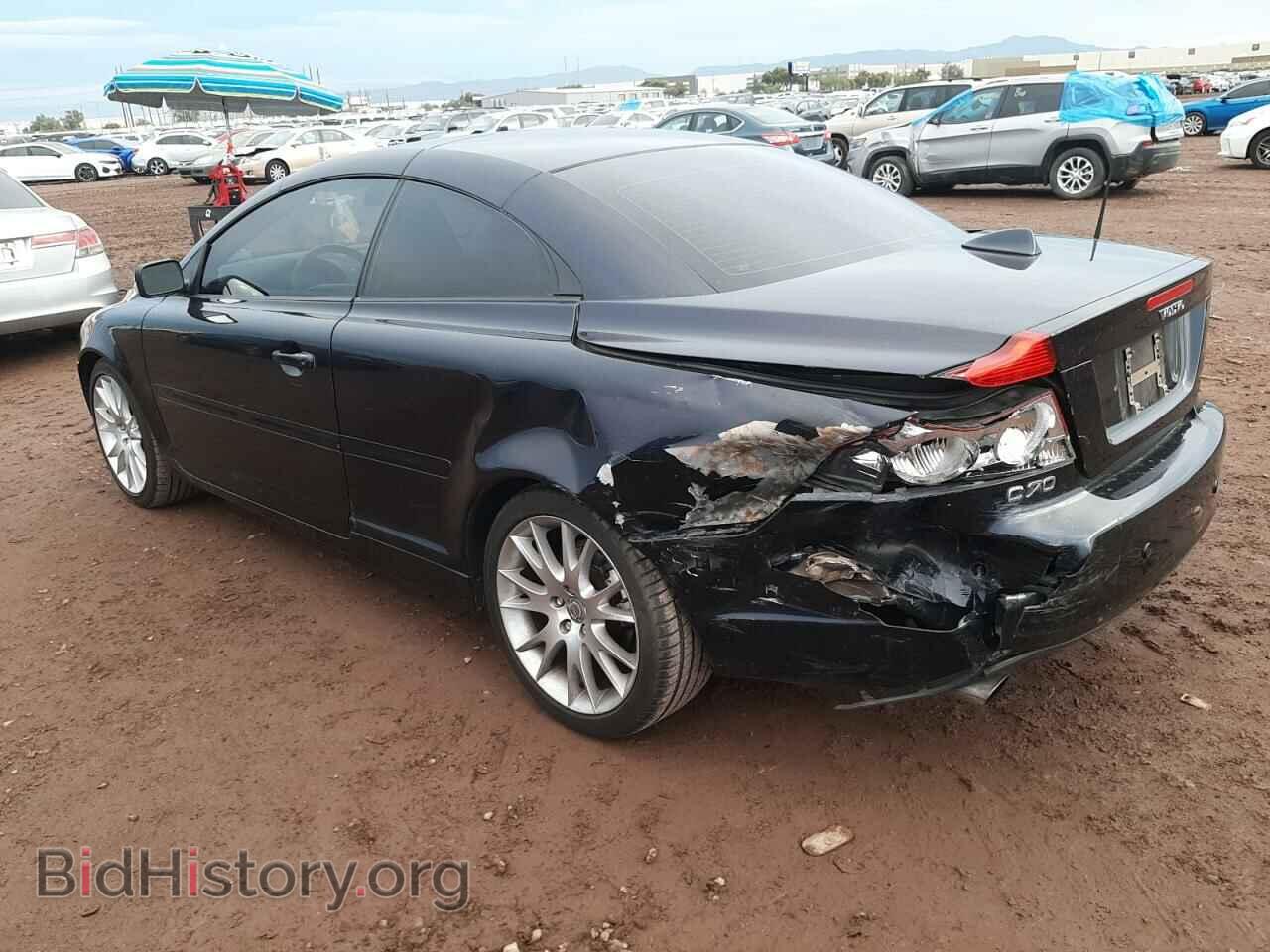 2007 VOLVO C70 - VIN: YV1MC68237J014538 - Фото 2