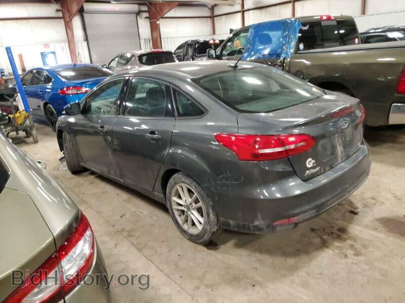 2017 Ford FOCUS (VIN 1FADP3F2XHL204375) — photo 2 of 12