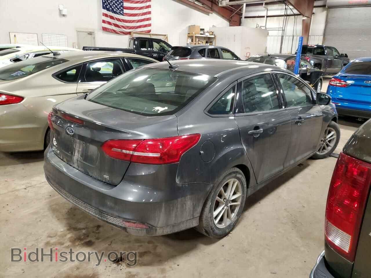2017 FORD FOCUS - VIN: 1FADP3F2XHL204375 - Фото 3