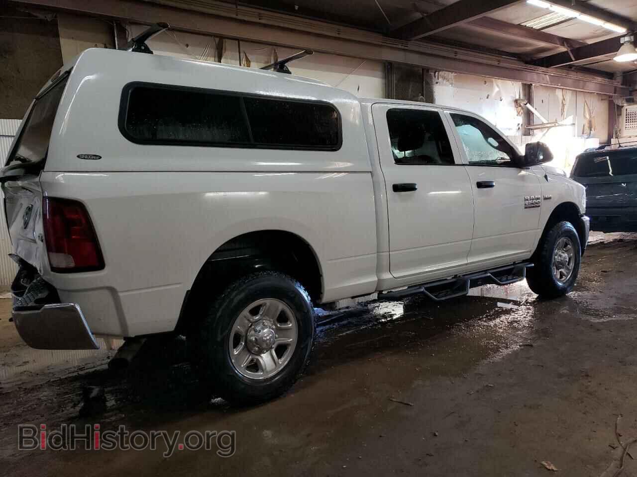 2018 RAM All Models - VIN: 3C6UR5CJ2JG347360 - Photo 3