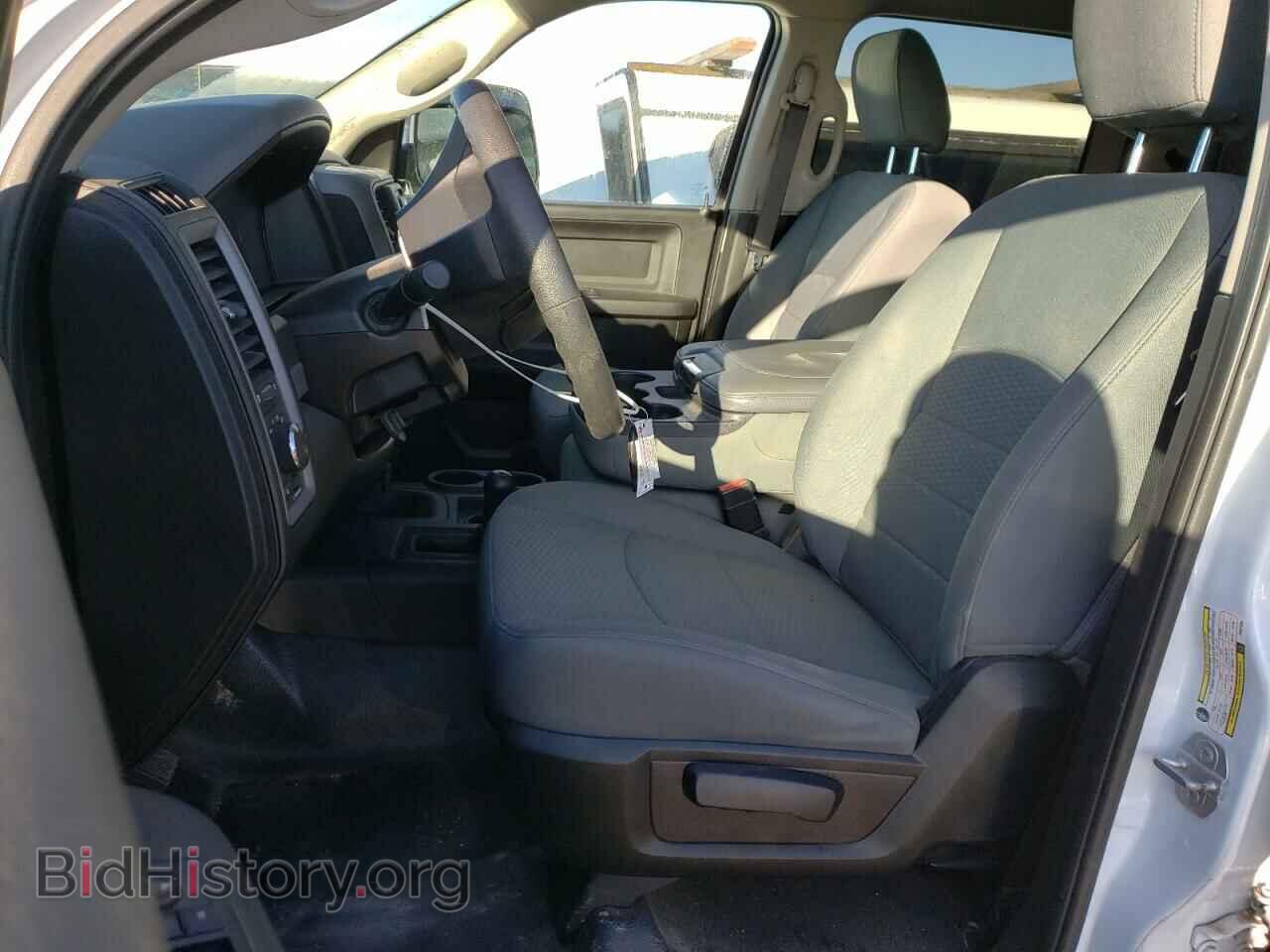 2018 RAM All Models - VIN: 3C6UR5CJ2JG347360 - Photo 7