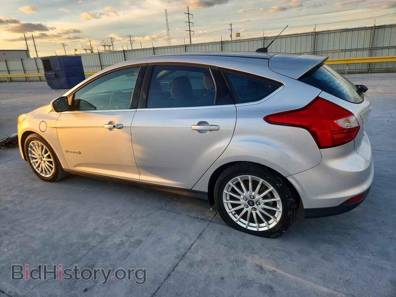 2013 FORD FOCUS - VIN: 1FADP3R49DL165303 - Photo 2