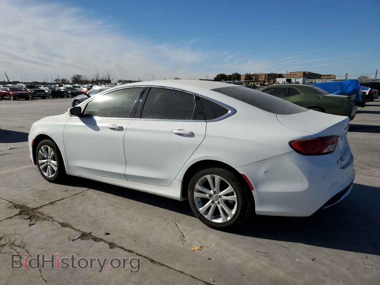 2015 CHRYSLER 200 - VIN: 1C3CCCAB0FN574149 - Фото 2