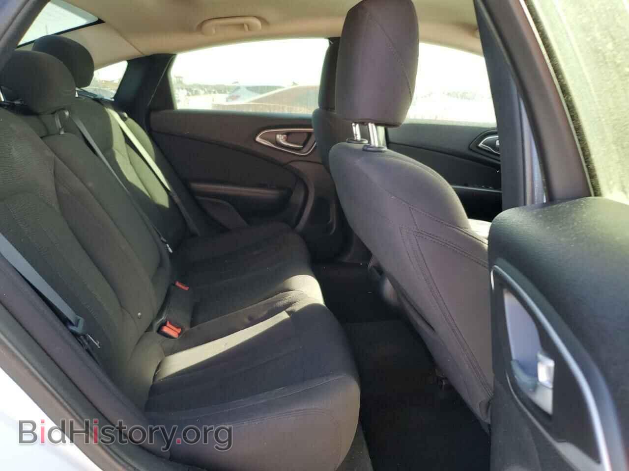 2015 CHRYSLER 200 - VIN: 1C3CCCAB0FN574149 - Фото 10