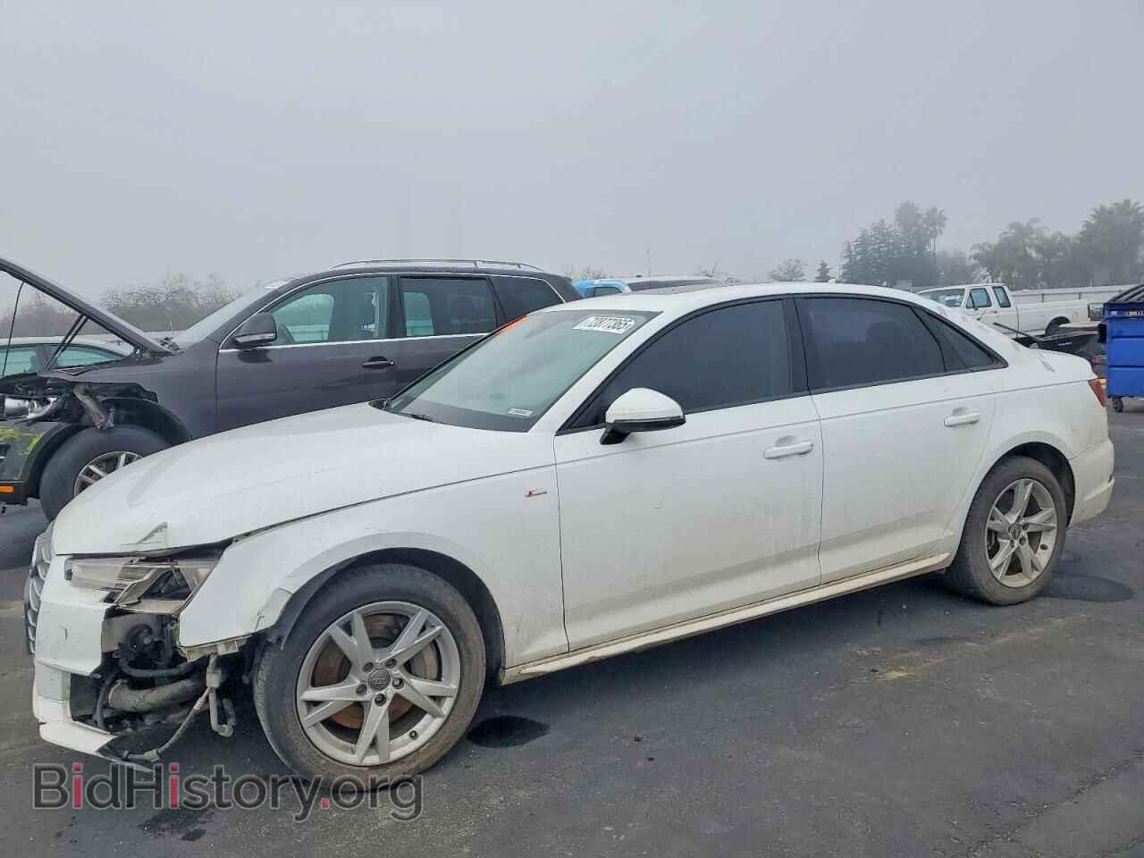 Photo WAUDNAF48JA053296 - AUDI A4 2018