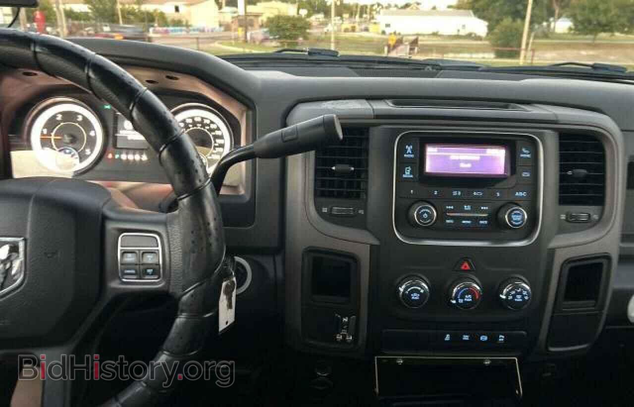 2018 RAM All Models - VIN: 3C63RRGL0JG354726 - Photo 9
