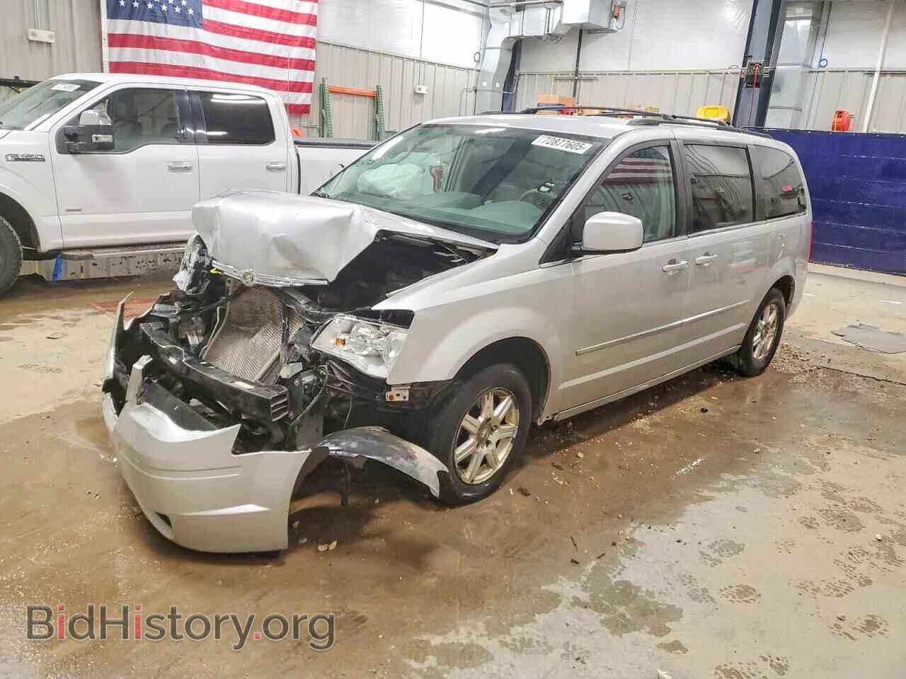 Photo 2A4RR5D19AR127585 - CHRYSLER MINIVAN 2010