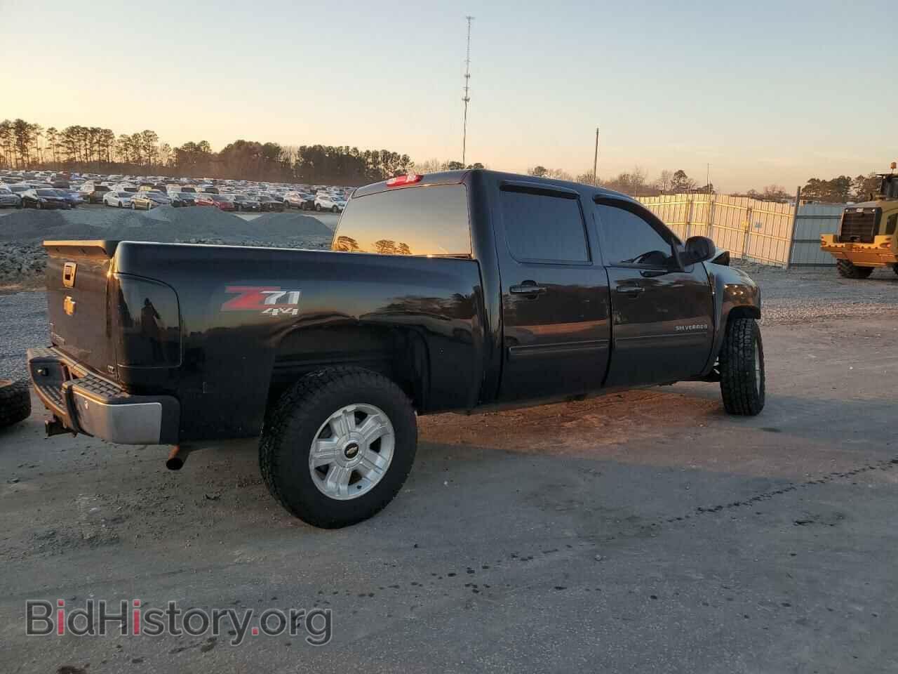 2011 CHEVROLET SILVERADO - VIN: 3GCPKTE3XBG404189 - Фото 3