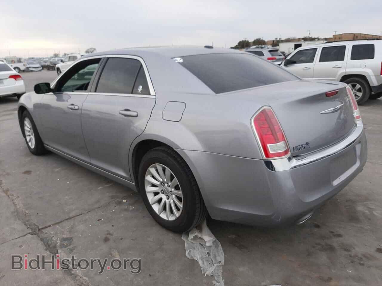 2014 CHRYSLER 300 - VIN: 2C3CCAAGXEH361331 - Фото 2