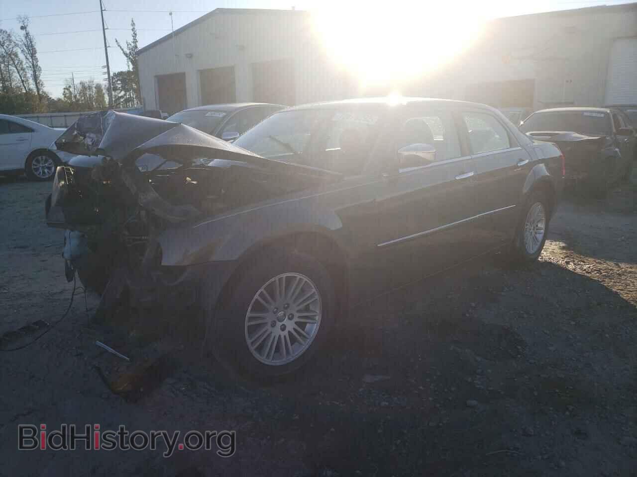 Photo 2C3CA5CV9AH166954 - CHRYSLER 300 2010