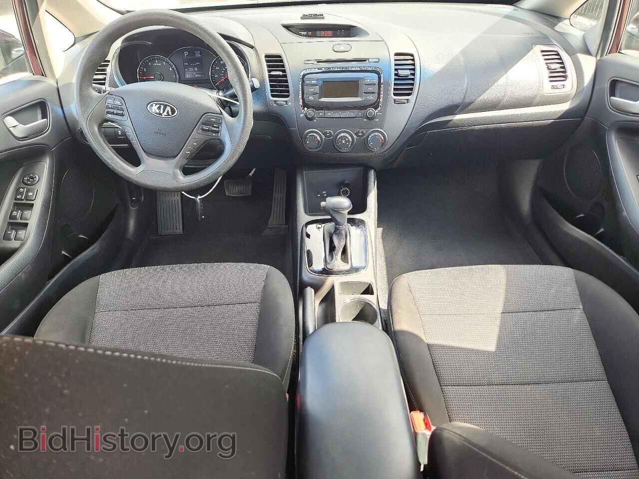 2018 KIA FORTE - VIN: 3KPFK4A71JE259533 - Photo 8