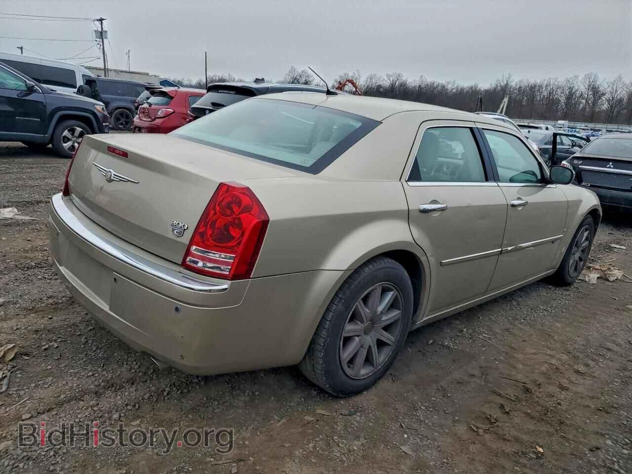 2008 CHRYSLER 300 - VIN: 2C3KA63H98H335585 - Фото 3