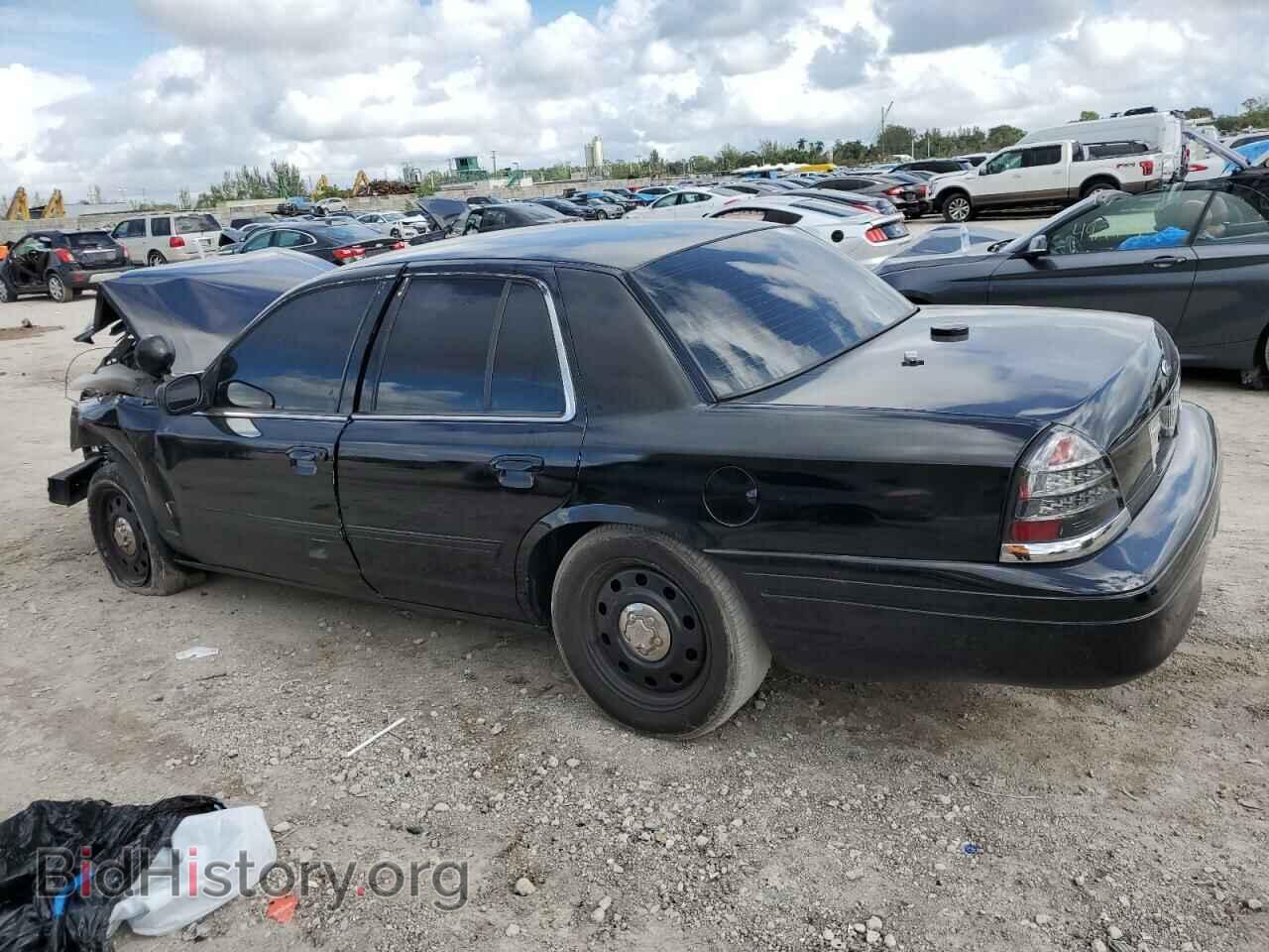 2011 FORD CROWN VIC - VIN: 2FABP7BV5BX131554 - Фото 2