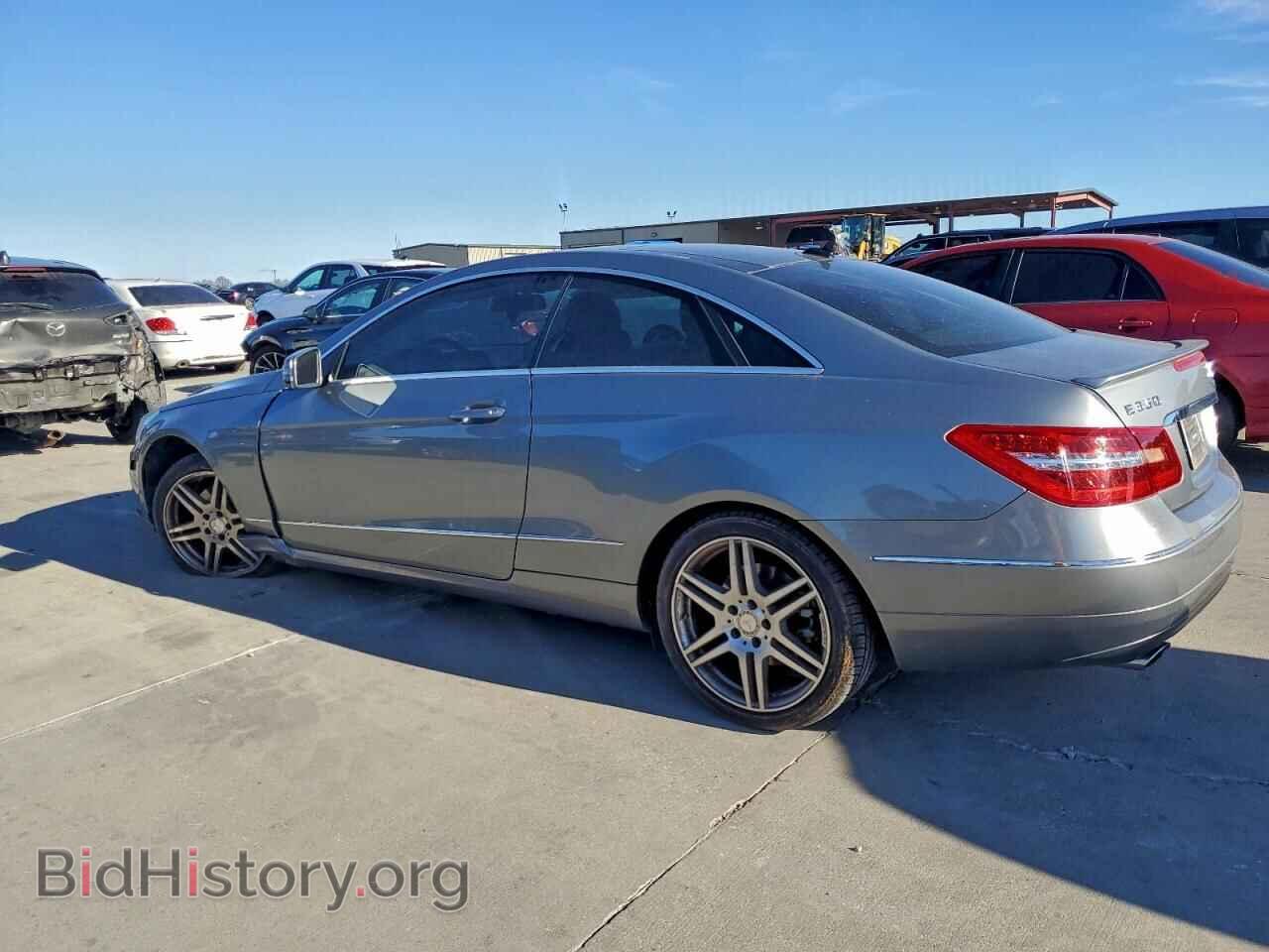 2011 MERCEDES-BENZ E-CLASS - VIN: WDDKJ5GB8BF067526 - Фото 2