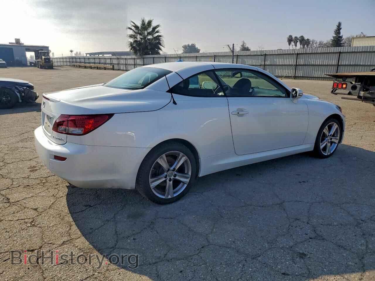 2015 LEXUS IS - VIN: JTHFF2C29F2533333 - Photo 3