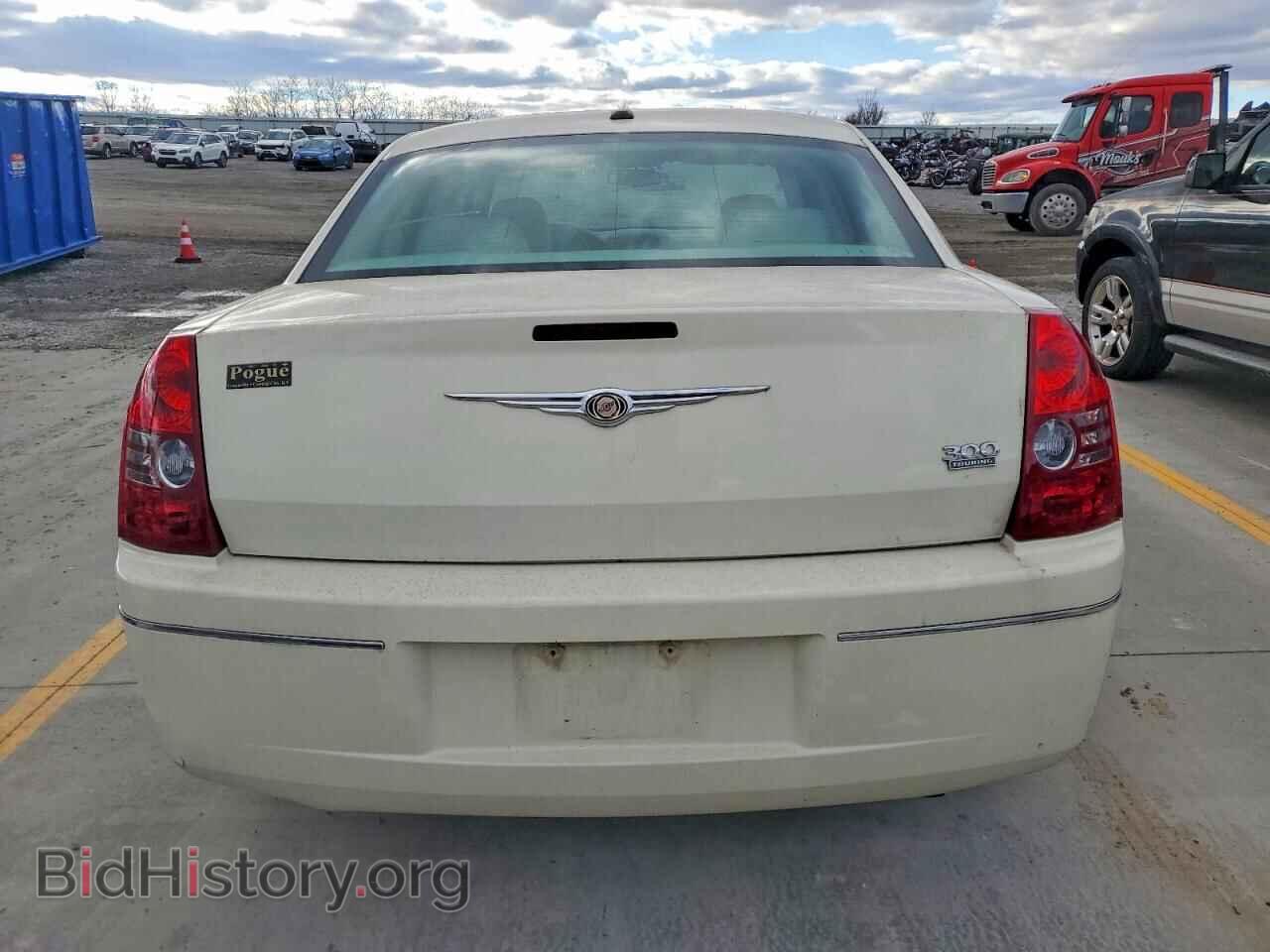 2010 CHRYSLER 300 - VIN: 2C3CA5CV8AH164550 - Фото 6