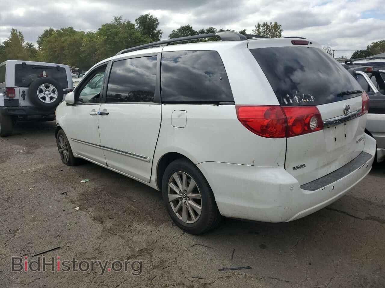 2006 TOYOTA All Models - VIN: 5TDBA22C06S075957 - Фото 2