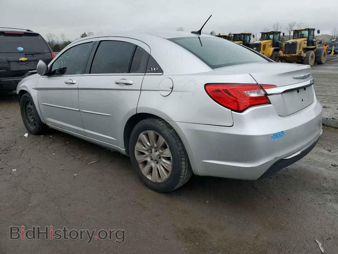 2011 CHRYSLER 200 - VIN: 1C3BC4FB7BN566716 - Фото 2