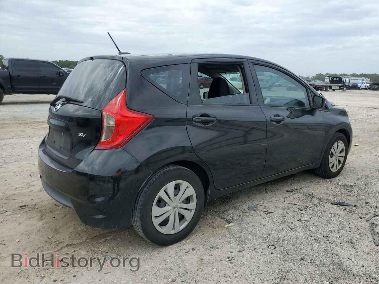 2018 NISSAN VERSA - VIN: 3N1CE2CP6JL365888 - Фото 3