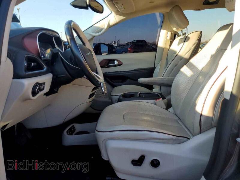 2017 Chrysler PACIFICA (VIN 2C4RC1GG3HR531489) — photo 7 of 13
