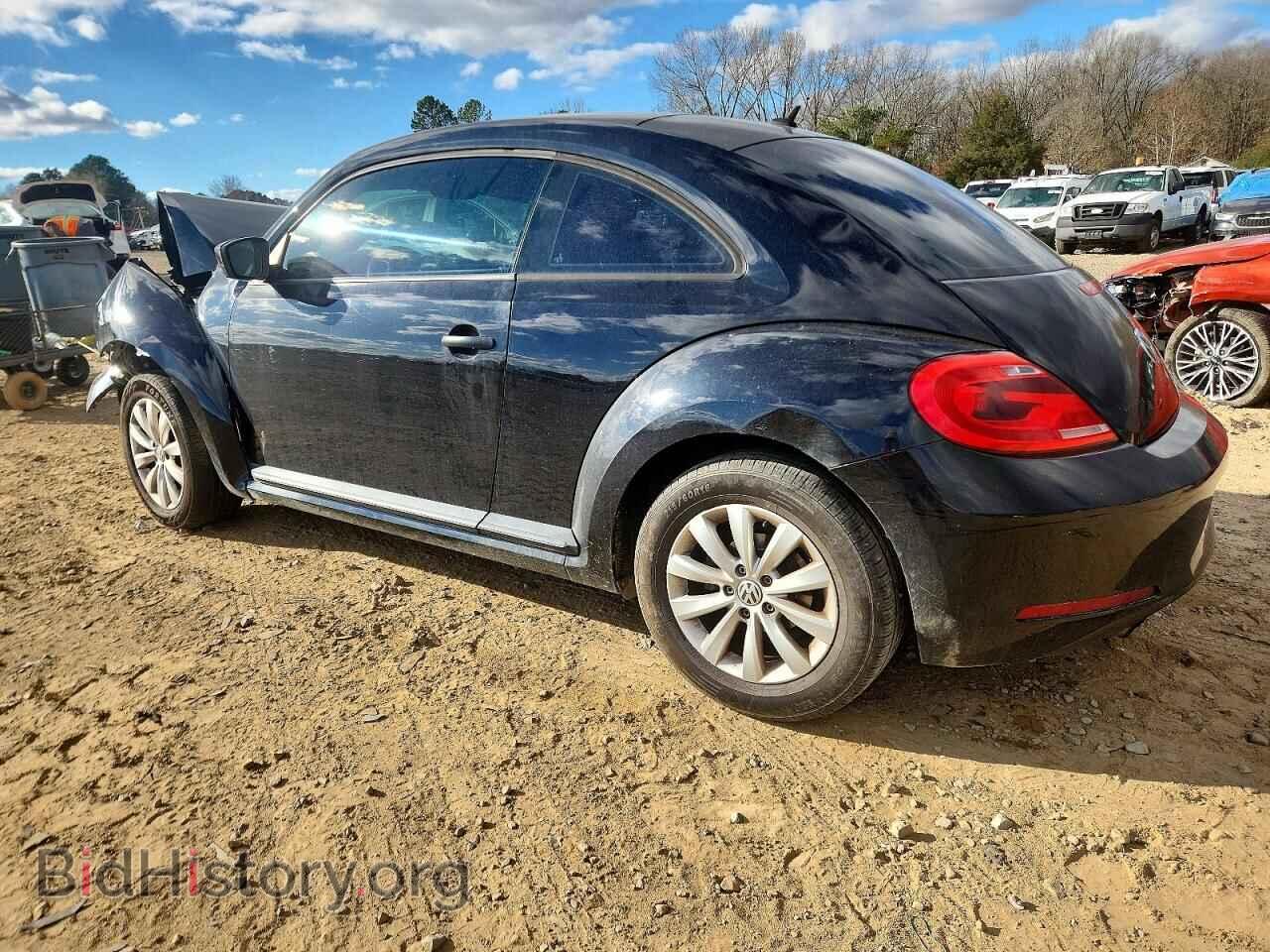 2014 VOLKSWAGEN BEETLE - VIN: 3VWF17ATXEM652859 - Фото 2