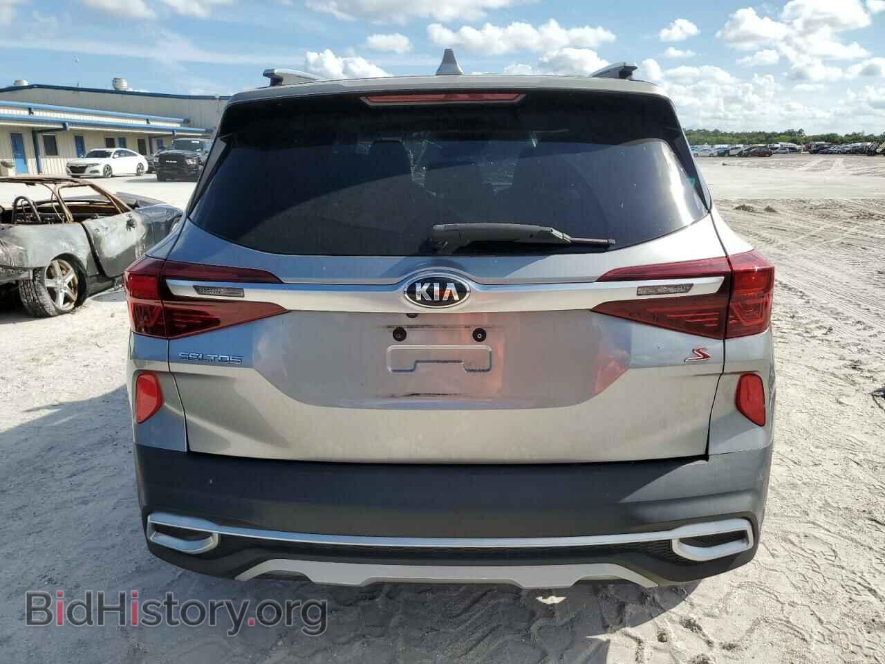 2021 KIA SELTOS - VIN: KNDEU2AA1M7053428 - Фото 6