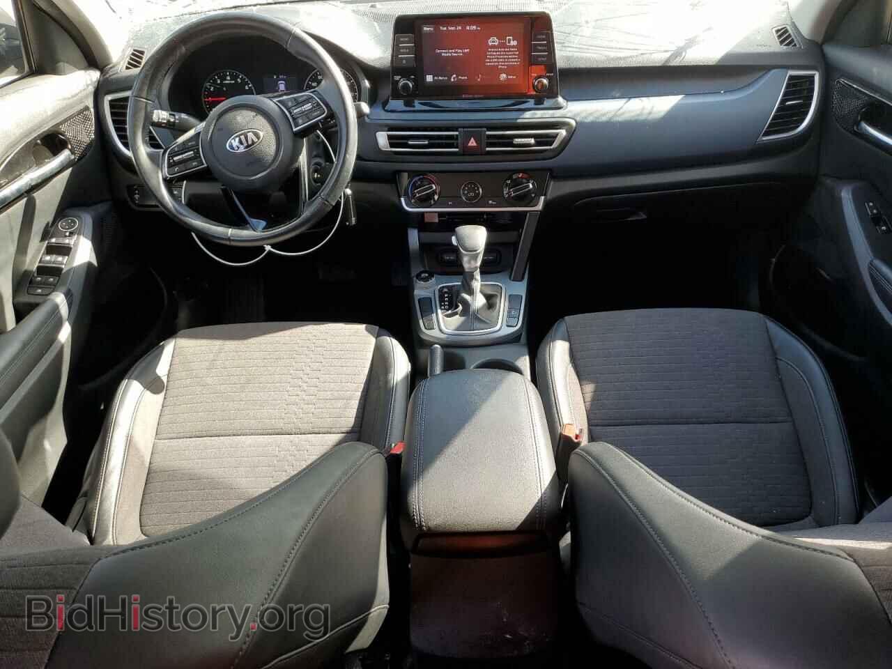 2021 KIA SELTOS - VIN: KNDEU2AA1M7053428 - Фото 8