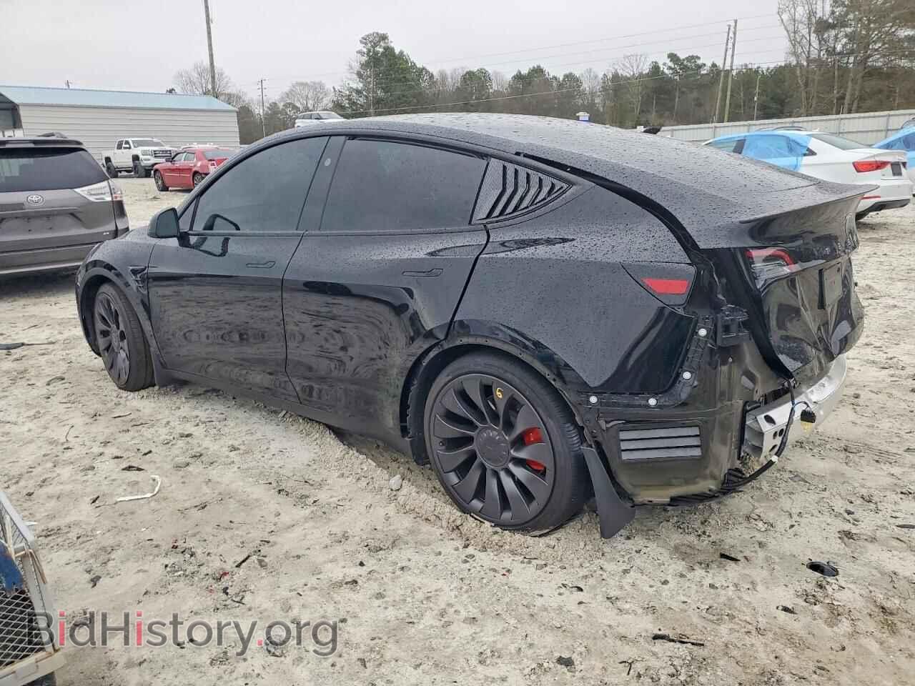 2024 TESLA MODEL Y - VIN: 7SAYGDEF1RA323961 - Фото 2