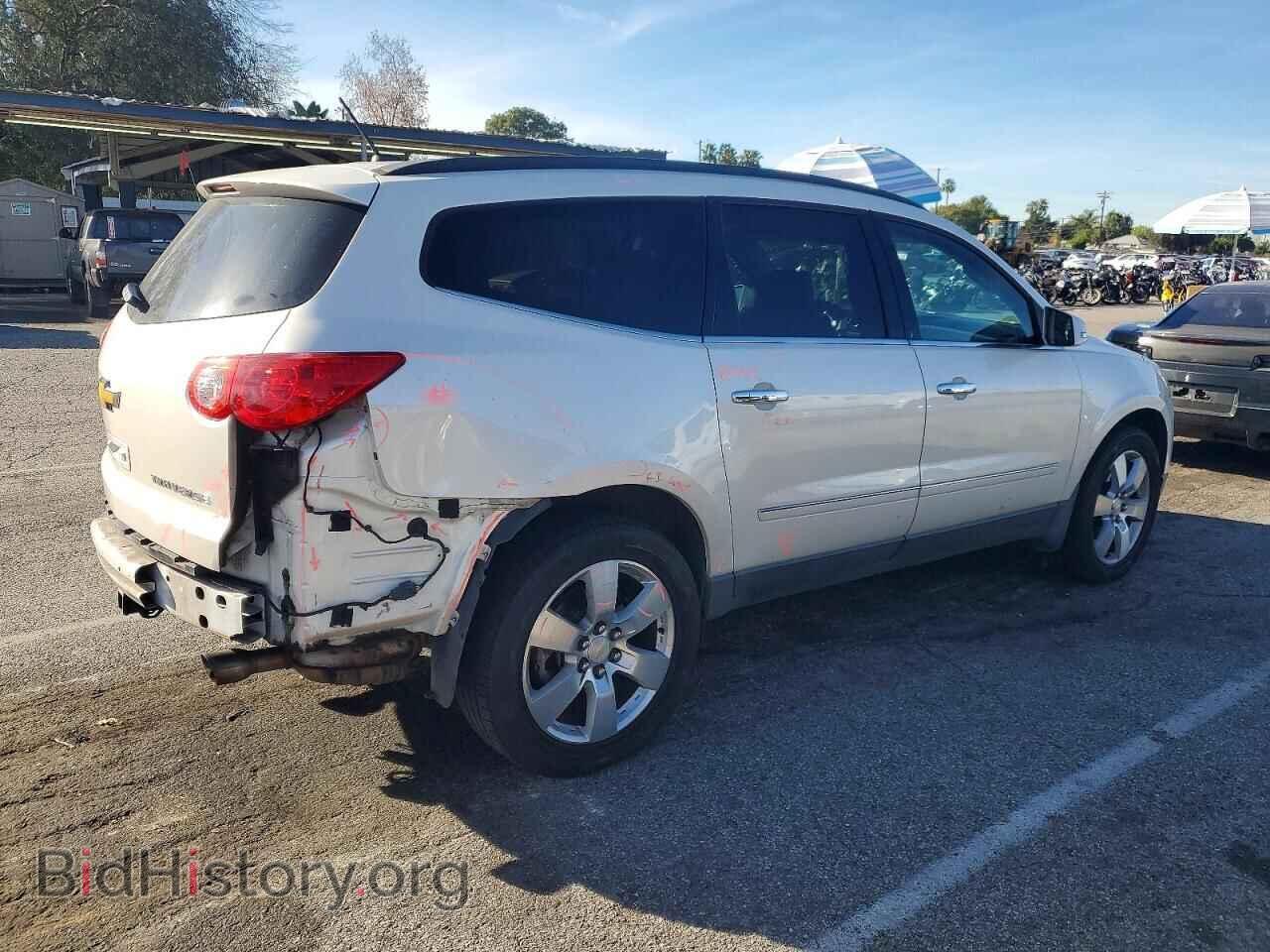 2012 CHEVROLET TRAVERSE - VIN: 1GNKRLED3CJ392490 - Фото 3