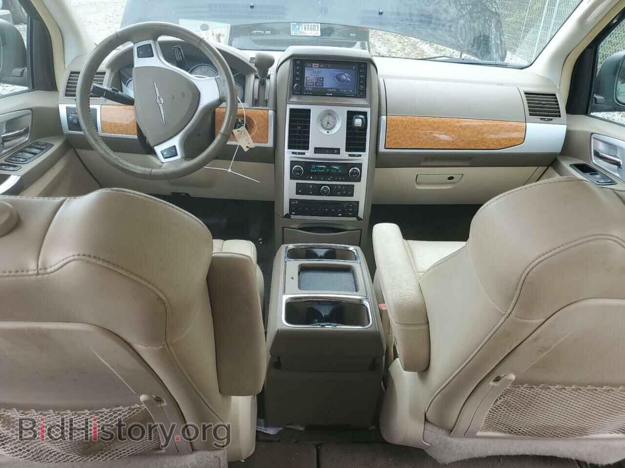 2010 CHRYSLER MINIVAN - VIN: 2A4RR6DX6AR141812 - Фото 8