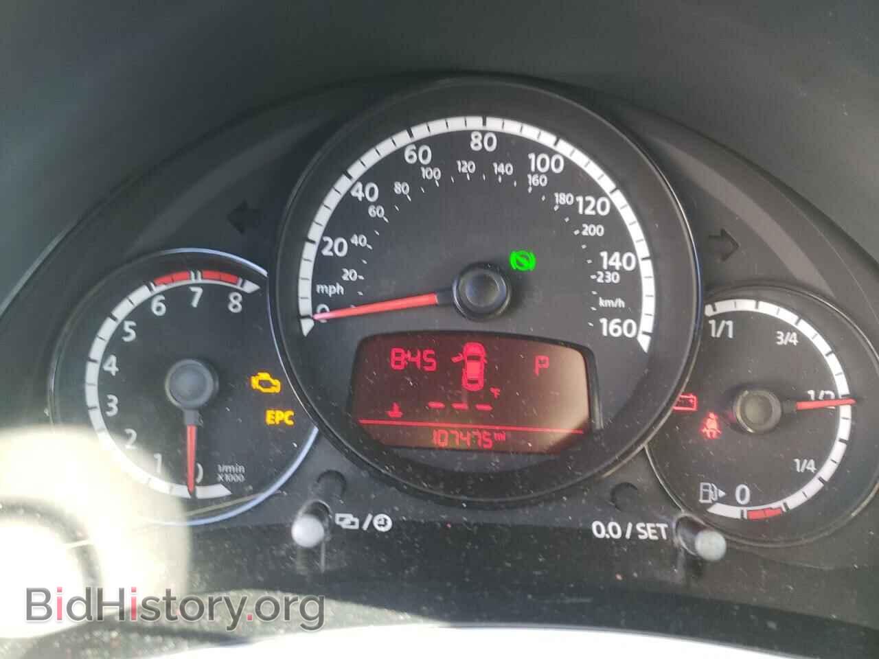 2013 VOLKSWAGEN BEETLE - VIN: 3VW5P7AT3DM800312 - Фото 9