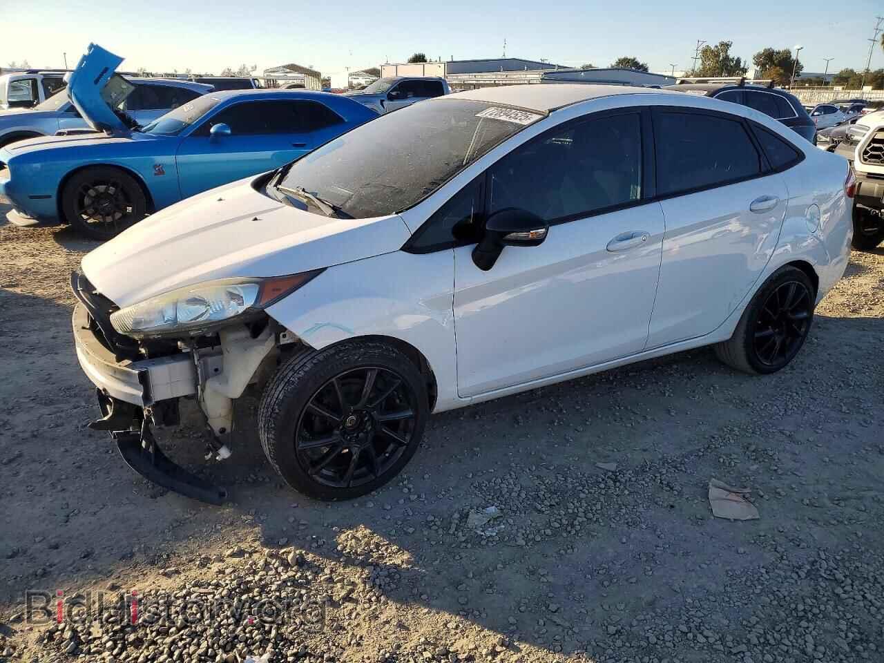 Photo 3FADP4BJ2EM235777 - FORD FIESTA 2014