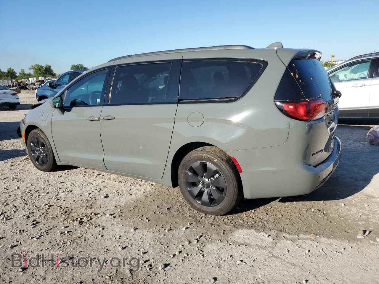 2020 CHRYSLER PACIFICA - VIN: 2C4RC1N7XLR267425 - Фото 2