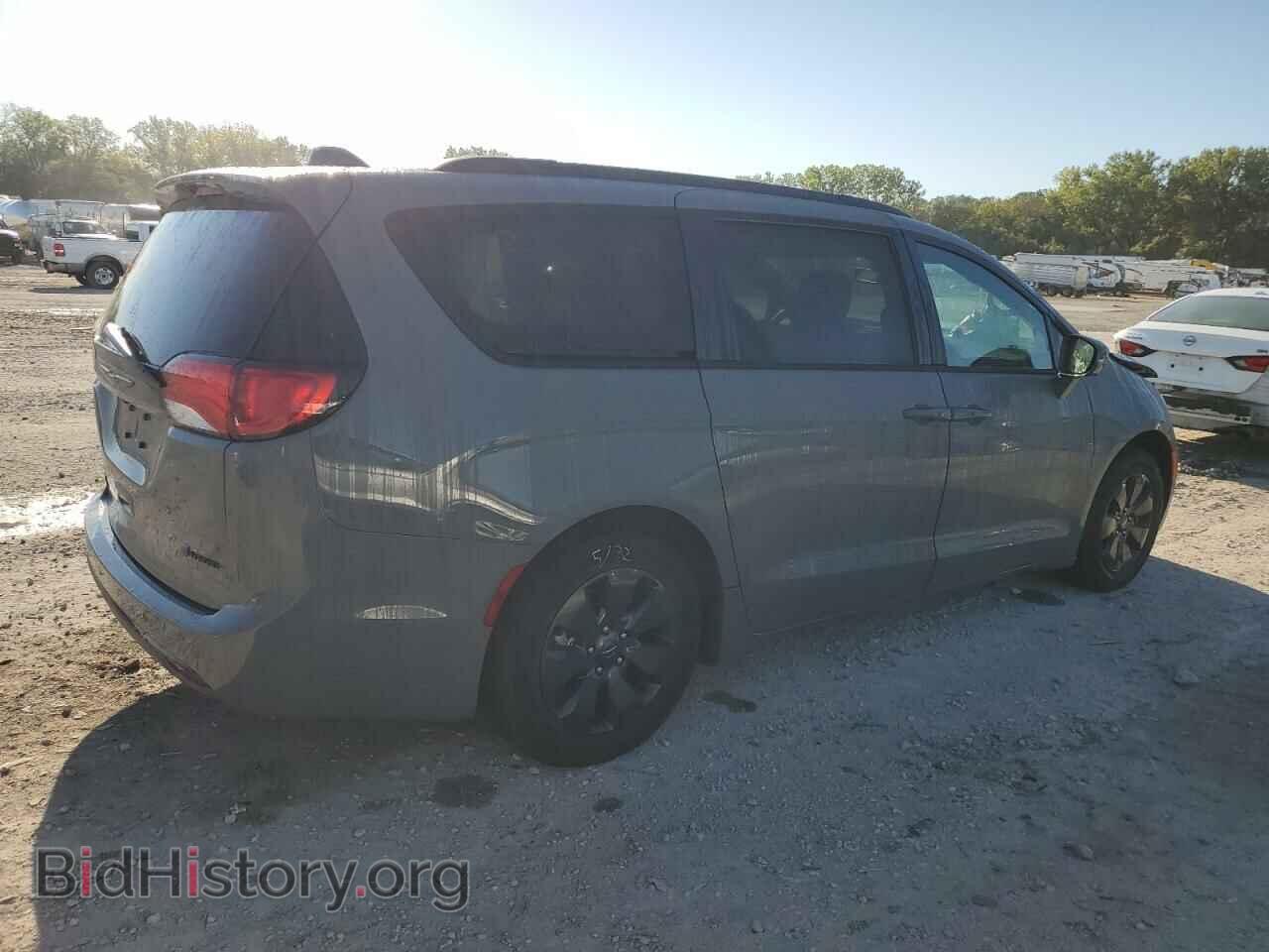 2020 CHRYSLER PACIFICA - VIN: 2C4RC1N7XLR267425 - Фото 3