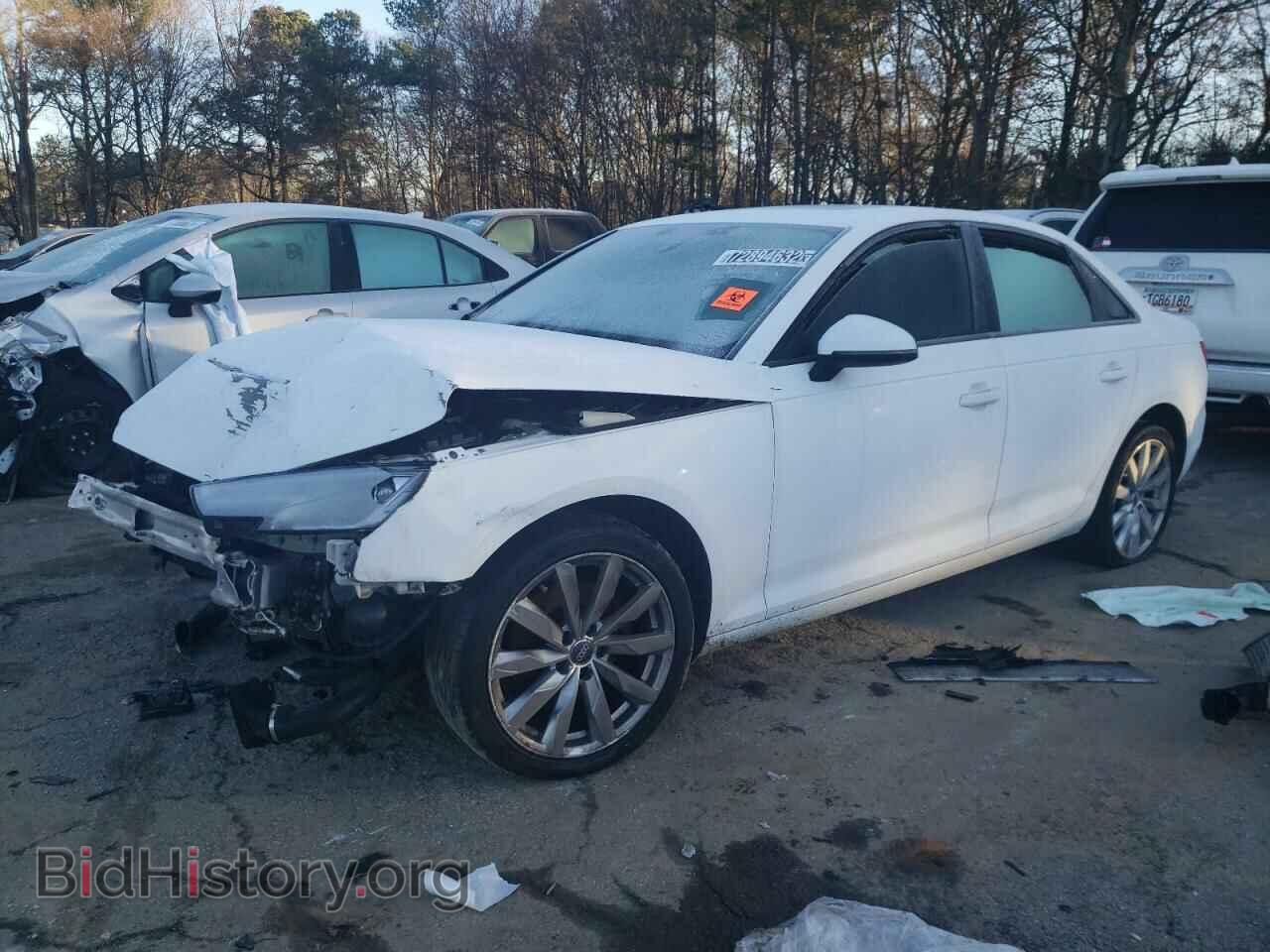 Фотография WAUGMAF43HN048560 - AUDI A4 2017