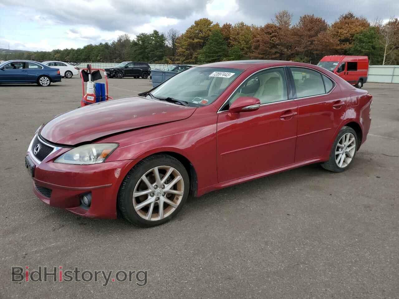 Photo JTHCF5C20C5060338 - LEXUS IS 2012