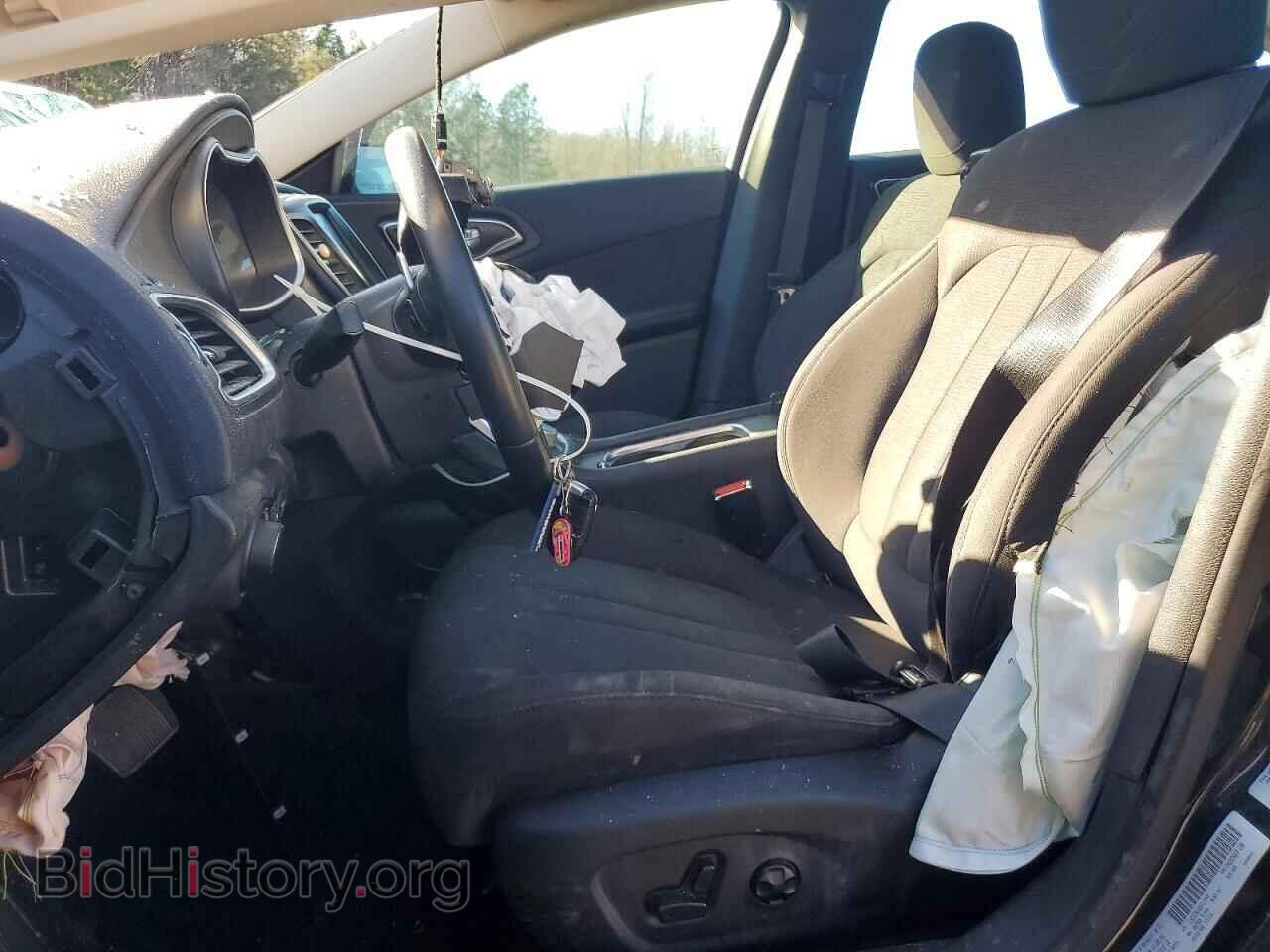 2016 CHRYSLER 200 - VIN: 1C3CCCAG3GN111449 - Фото 7